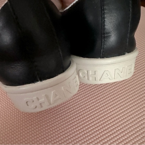 CHANEL Black and White Sneakers - Picture 12 of 16